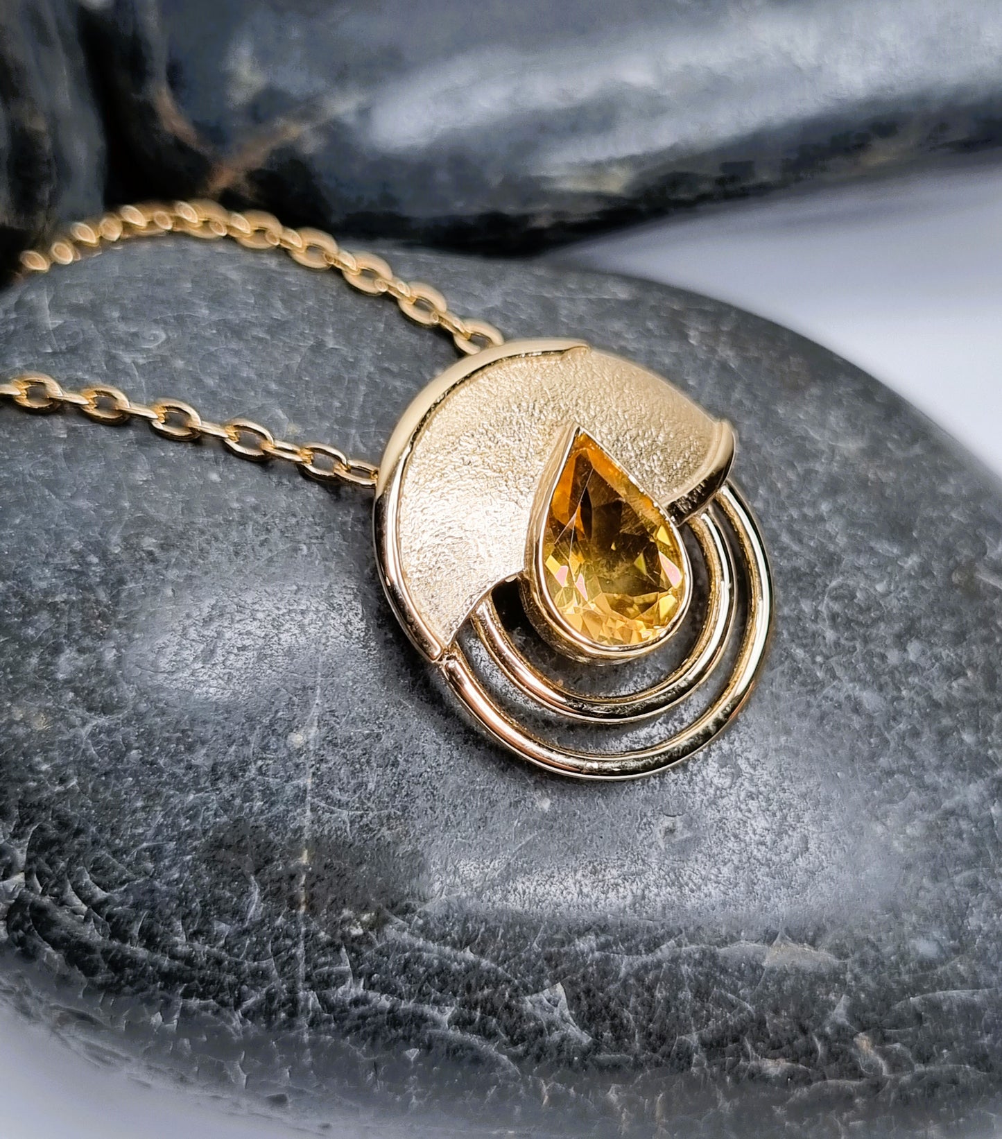 Concentric Circle Pendant