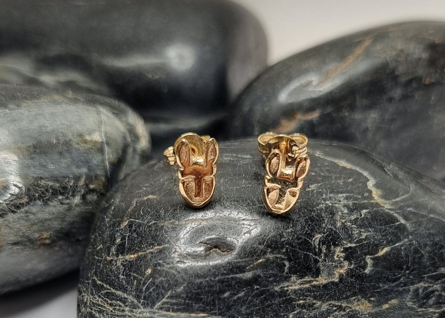 Kangaroo Head Earstuds