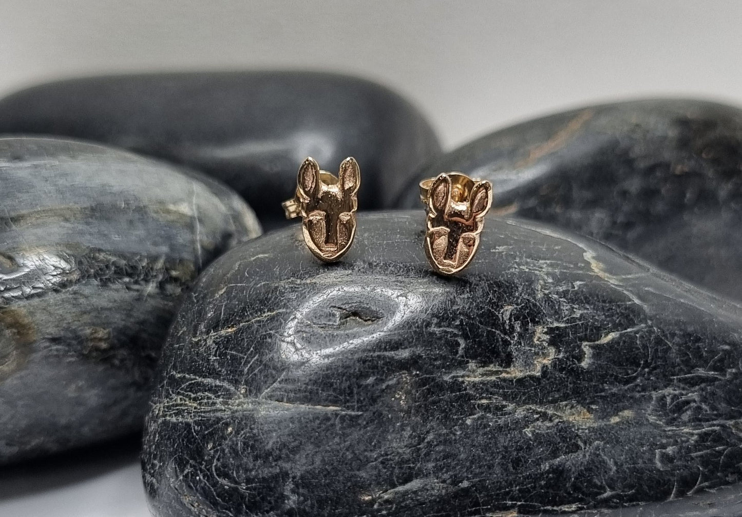 Kangaroo Head Earstuds