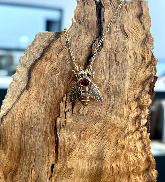 European Queen Bee Pendant • Garnet