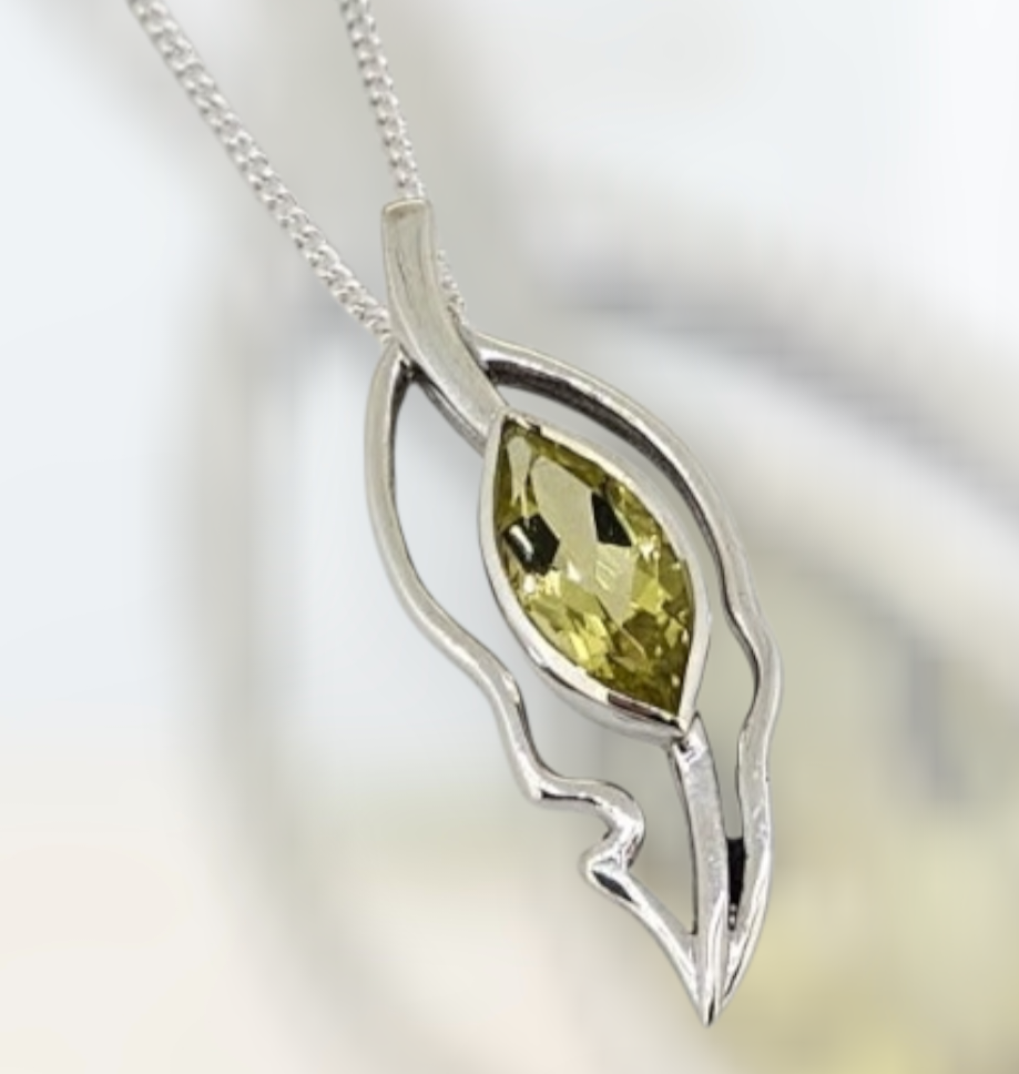 Open Leaf Pendant - Lemon Quartz
