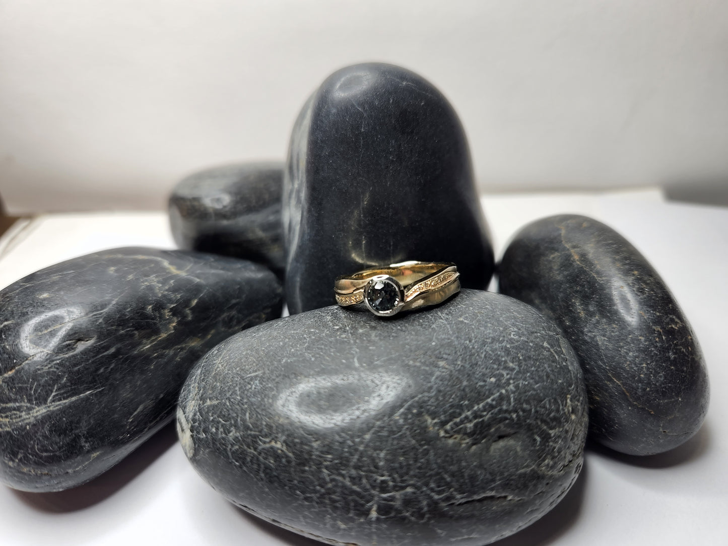 Fallen Leaves Solitaire Ring