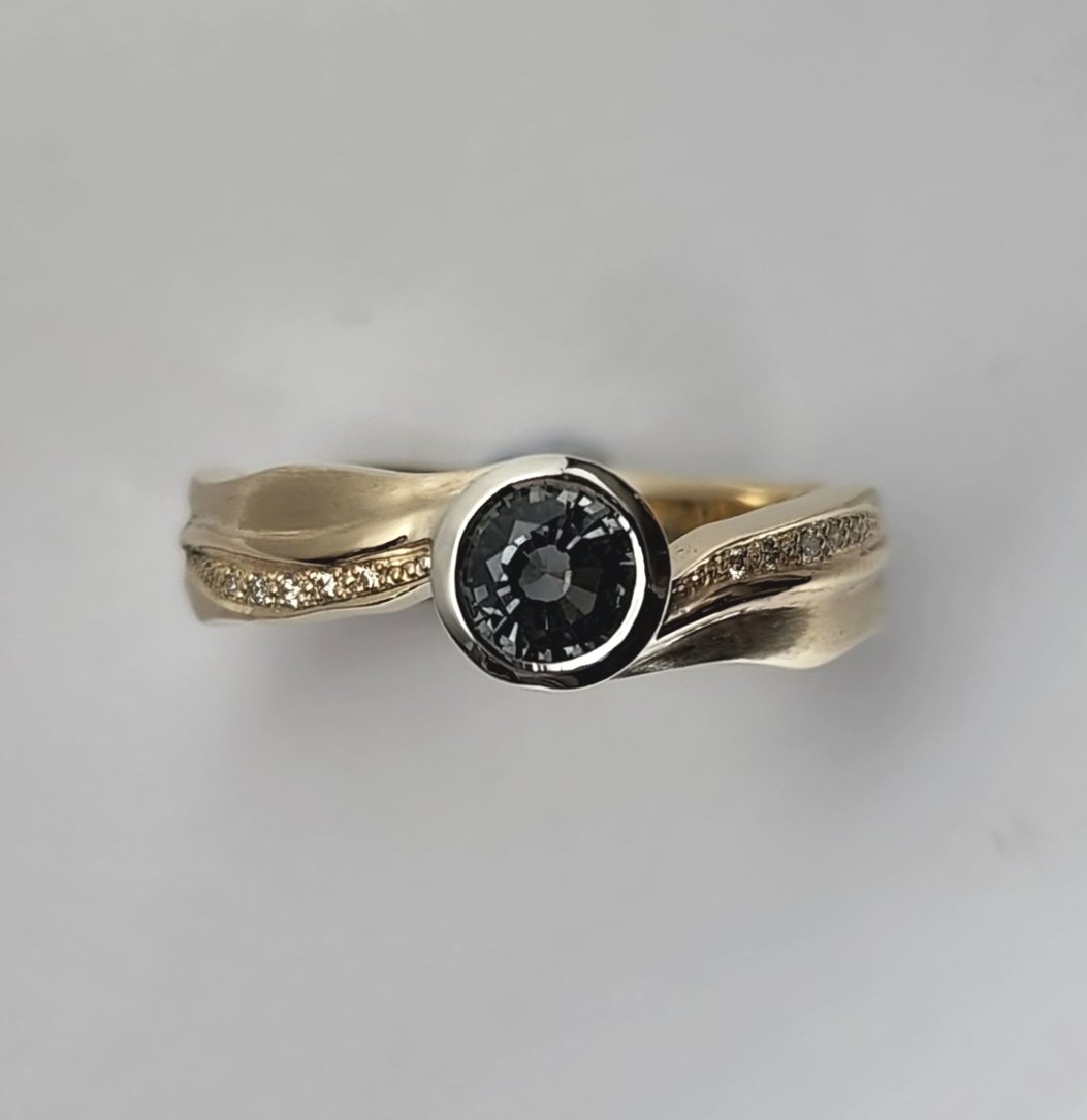 Fallen Leaves Solitaire Ring
