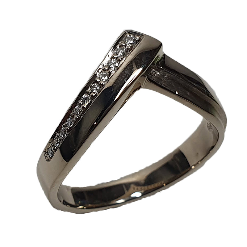 Chevron Ring