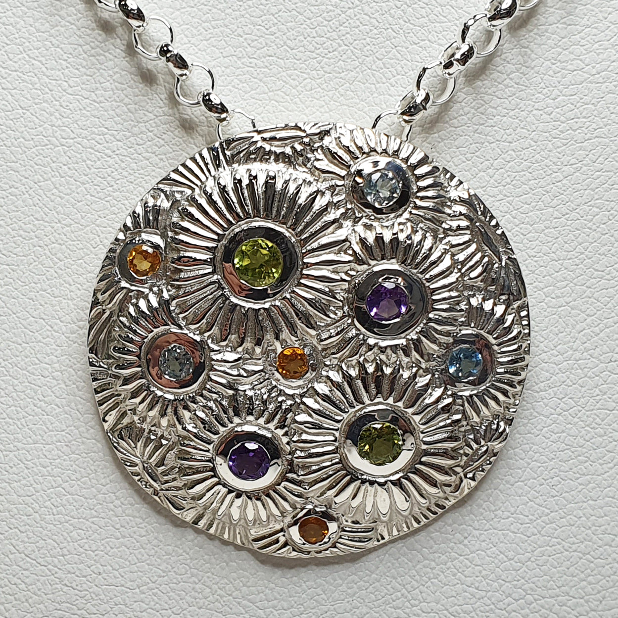 Gerbera Pendant STG