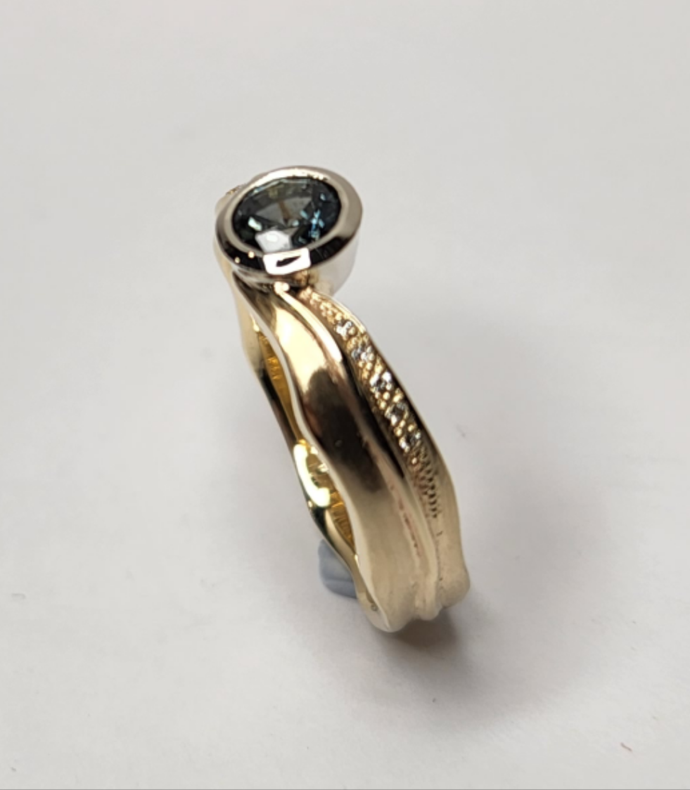 Fallen Leaves Solitaire Ring