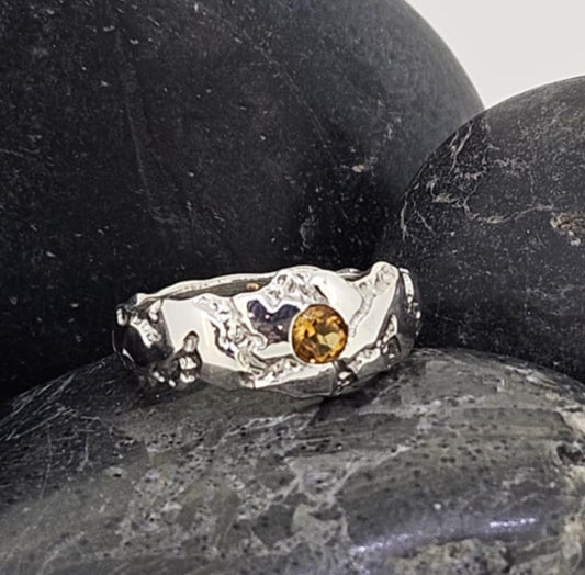 Freeform Crevasse Ring - Citrine
